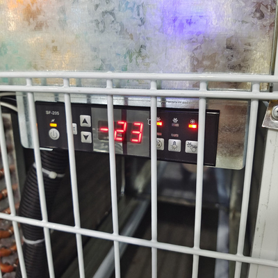 -18℃ Mesin Penjual Makanan Beku Mesin Penjual Otomatis Makanan Beku Dengan Pemanasan Microwave
